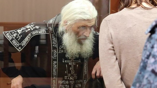 Религиовед назвал голодовку бывшего схиигумена Сергия "спектаклем" - «Религия»