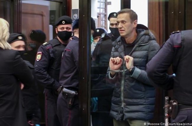 Фейк «Российской газеты»: Навальный привирает, претензии ЕСПЧ к процессу по делу «Ив Роше» касаются лишь процедурных вопросов - «Антифейк»