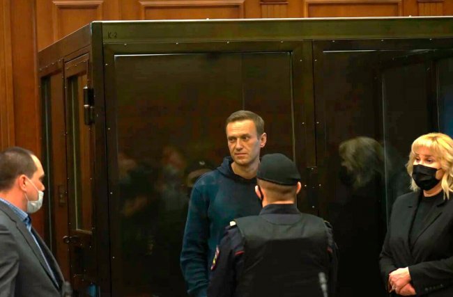 Суд над Навальным. Онлайн - «Политика»