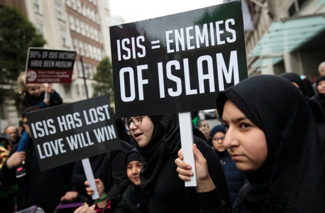 Диспут с отрезанной головой. Нетерпимость к политическому исламу мешает борьбе с террористами - «Мнения»