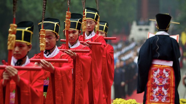 Будущее за Конфуцием. Как в Китае возрождают традиции - «Религия»