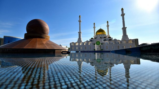 Верховный муфтий Казахстана предложил переименовать "черную пятницу" - «Религия»