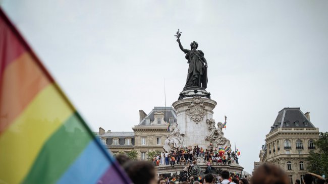 Никаких М и Ж. Европа ужесточает репрессии из-за деления на мужчин и женщин - «Религия»