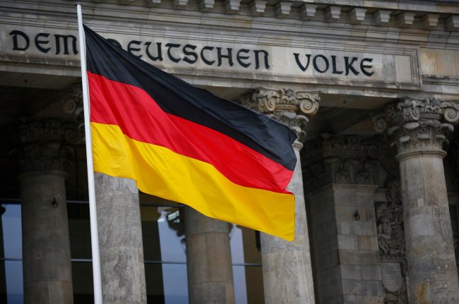 Bloomberg: Германии придется потратить более $1 трлн для обеспечения энергобезопасности к 2030 году - «Бизнес»