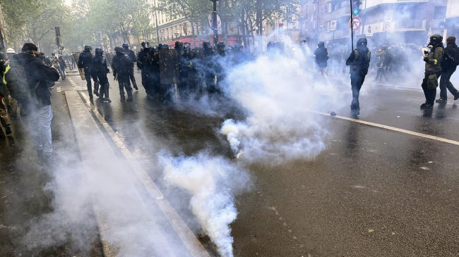 Во Франции протестующие из-за линии Лион — Турин забросали полицию камнями - «Авто»