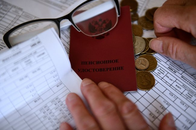 В России пенсионеров и ветеранов могут освободить от налога на доходы от вкладов - «Бизнес»