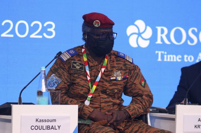 Буркина-Фасо заявили о покупке оружия в России «по хорошей цене» - «Военные новости»