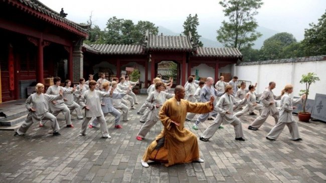 Шаолиньские монахи расскажут о боевых искусствах на форуме в Бурятии - «Религия»