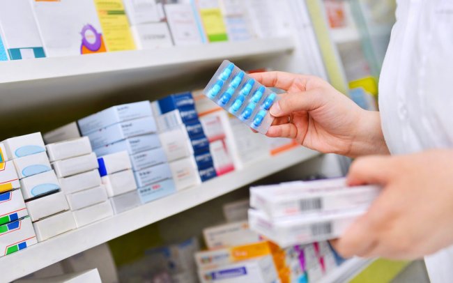 В российских аптеках сократился ассортимент импортных лекарств - «Бизнес»