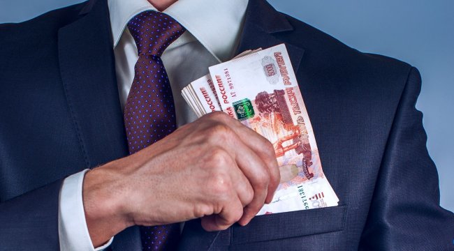 Стало известно, почему увеличилось число россиян с зарплатой от 100 тысяч рублей - «Бизнес»