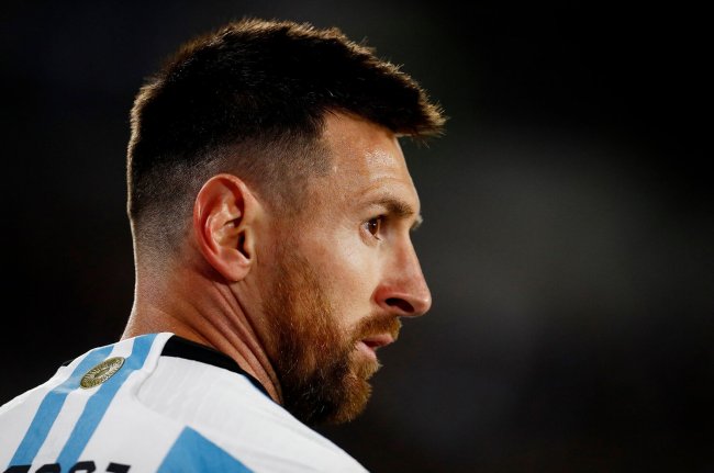Футболист сборной Аргентины назвал игрока, который не уважает Месси -  Новости - «Новости спорта»