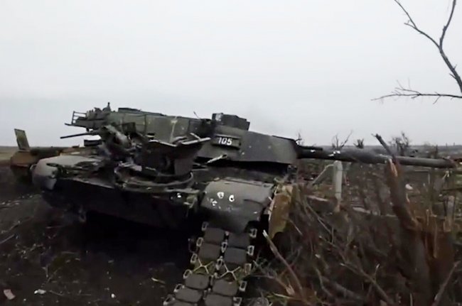 Кимаковский: более 10 подбитых Abrams и Bradley ВСУ эвакуируют из-под Авдеевки - «Военные новости»