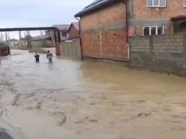 Еще один дом развалился и обрушился из-за мощного потопа в Дагестане - «Последние новости»