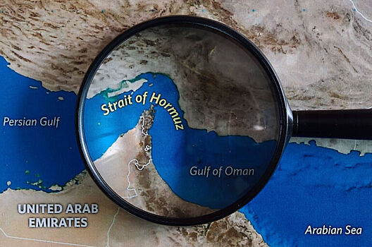 В Иране пригрозили потопить американские корабли в Ормузском проливе - «Последние новости»