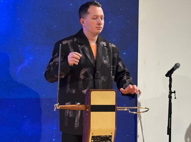 «У терменвокса все впереди!»: Петр Термен рассказал об огромном потенциале уникального инструмента - «Последние новости»